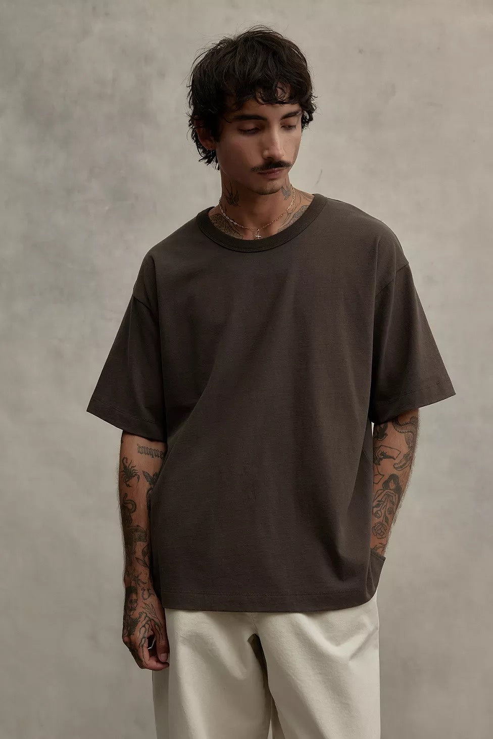 Brown Staple Signature Oversized Tee – RB RESÓRE BLANC