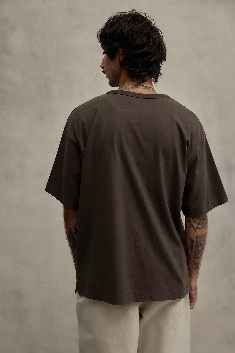 Brown Staple Signature Oversized Tee – RB RESÓRE BLANC